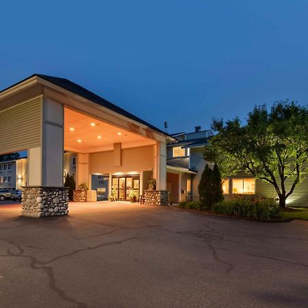 Best Western Plus Windjammer Inn & Conference Center Burlington Ngoại thất bức ảnh