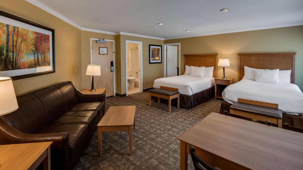 Best Western Plus Windjammer Inn & Conference Center Burlington Ngoại thất bức ảnh