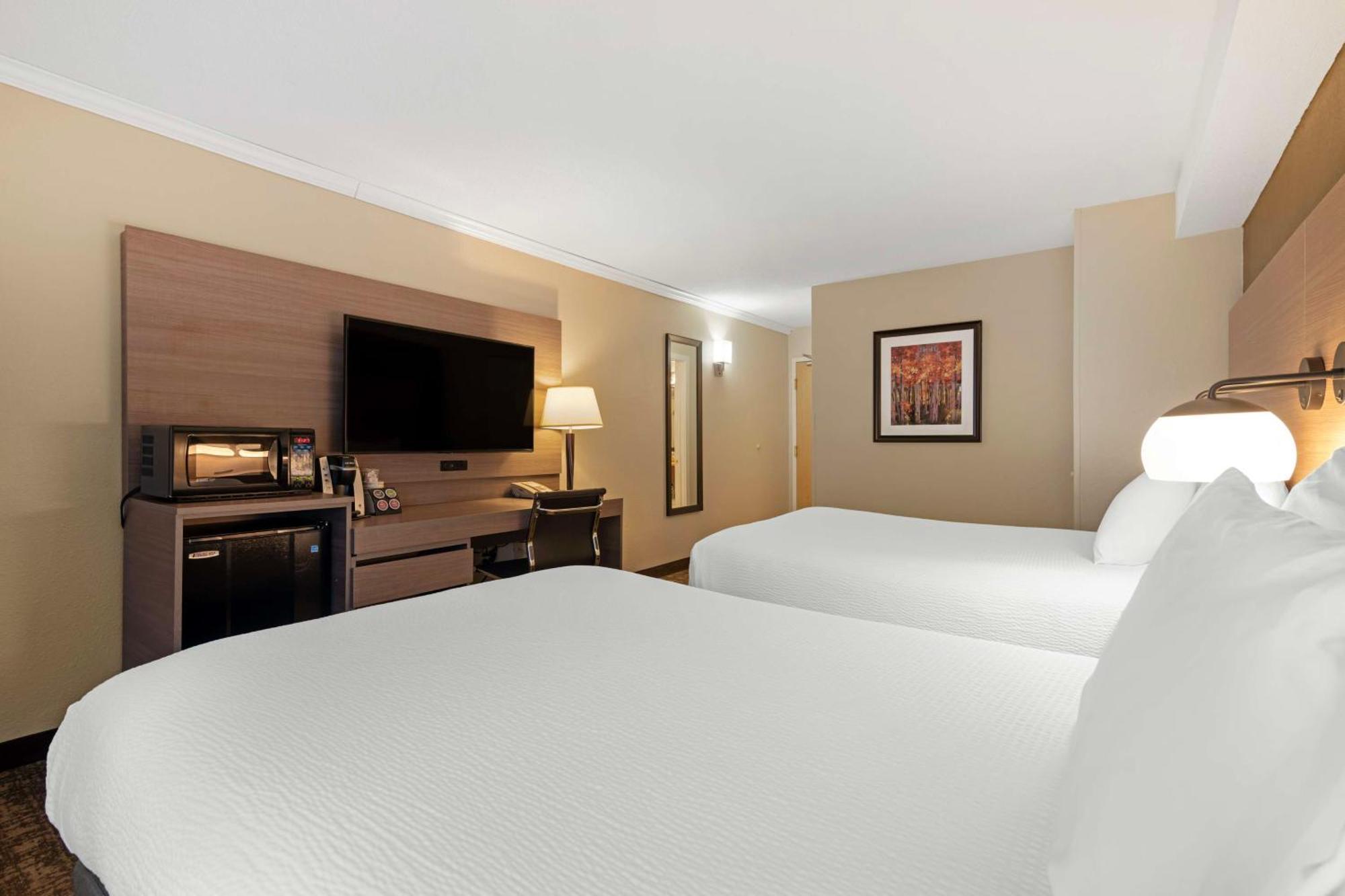 Best Western Plus Windjammer Inn & Conference Center Burlington Ngoại thất bức ảnh