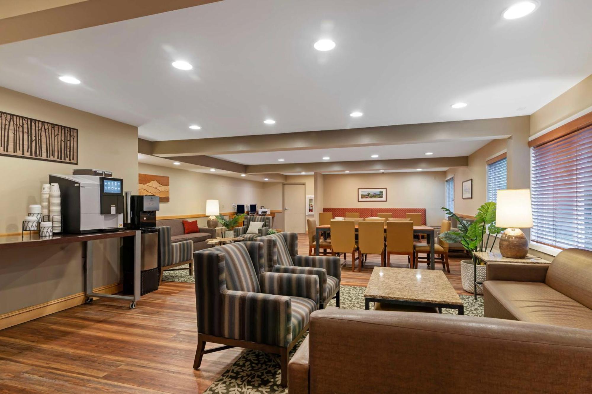 Best Western Plus Windjammer Inn & Conference Center Burlington Ngoại thất bức ảnh