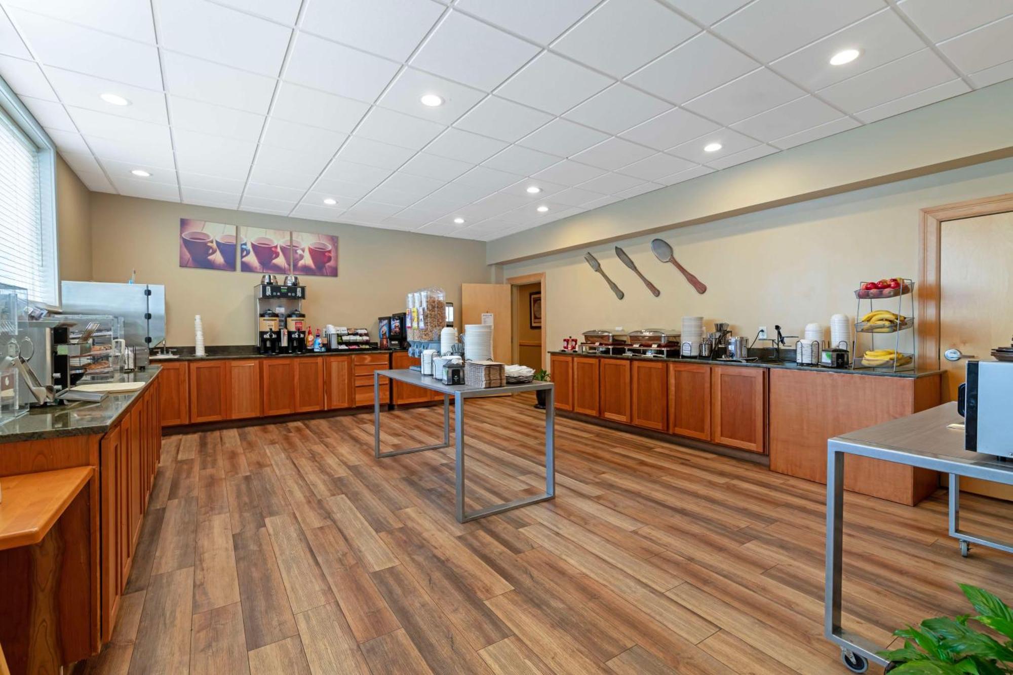 Best Western Plus Windjammer Inn & Conference Center Burlington Ngoại thất bức ảnh
