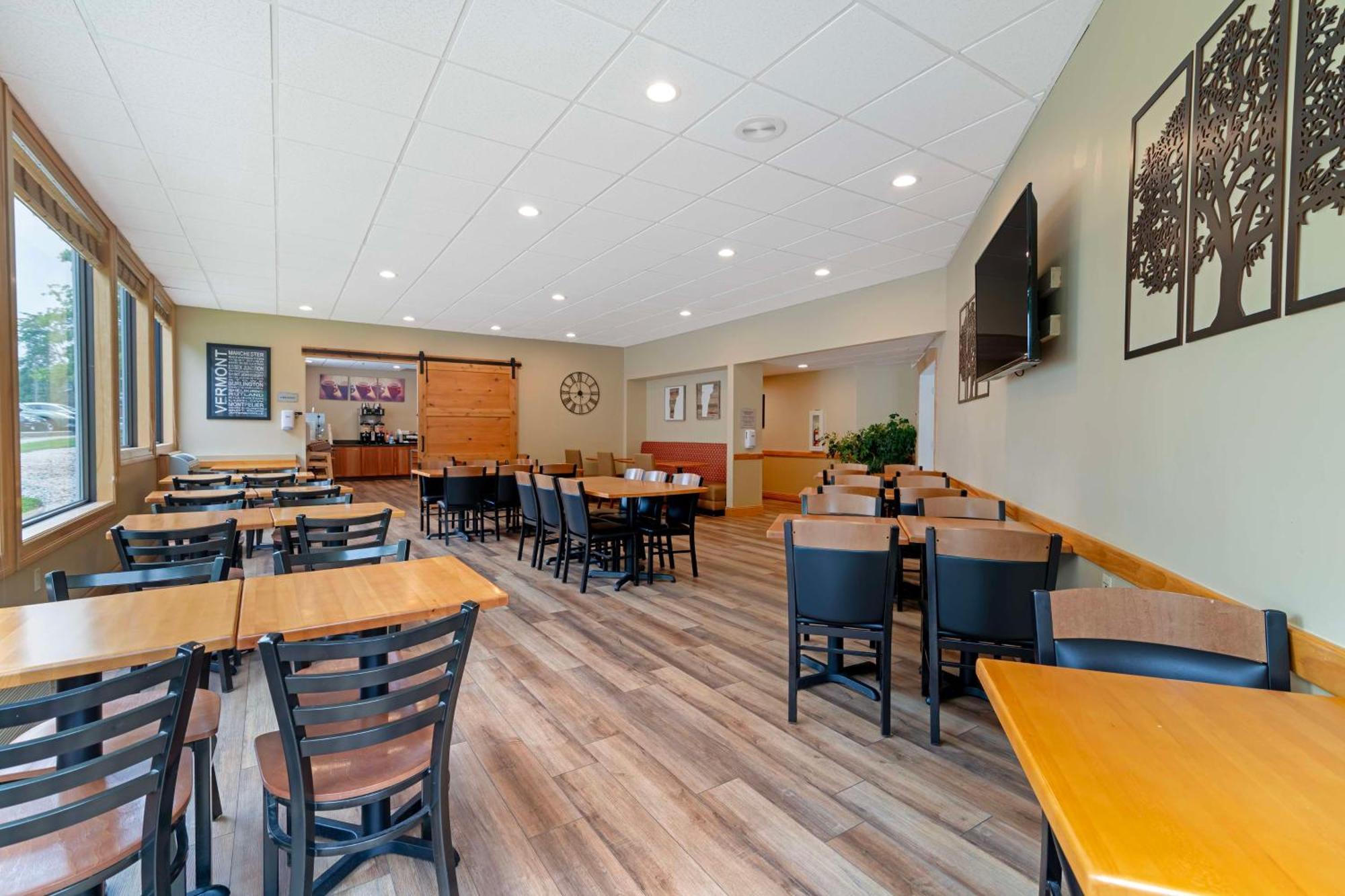 Best Western Plus Windjammer Inn & Conference Center Burlington Ngoại thất bức ảnh